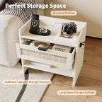 Table de Chevet en Rotin avec Station de Chargement Type-C