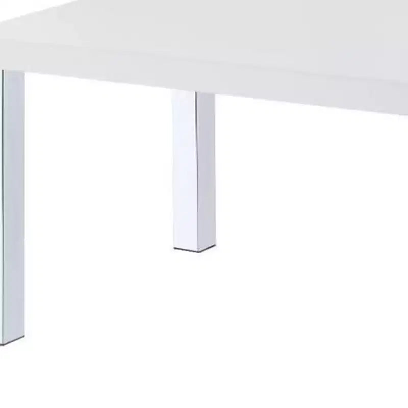 Table basse avec étagère en bois et métal blanc et argenté