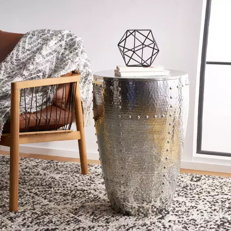 Tabouret de table en métal argenté