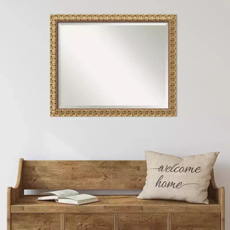 Miroir mural encadré en bois biseauté doré