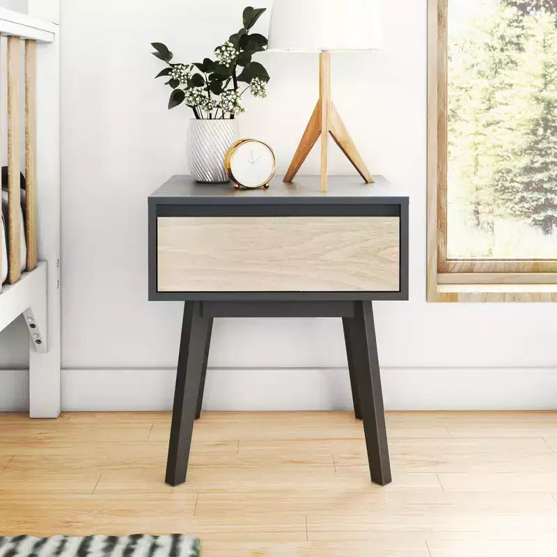 Tables de chevet scandinaves en bois avec tiroir de rangement
