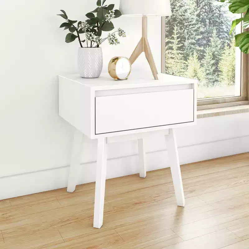 Max & Lily Scandinavian Nightstand Wood Bedside Side Tables with Storage Drawer for Bedroom